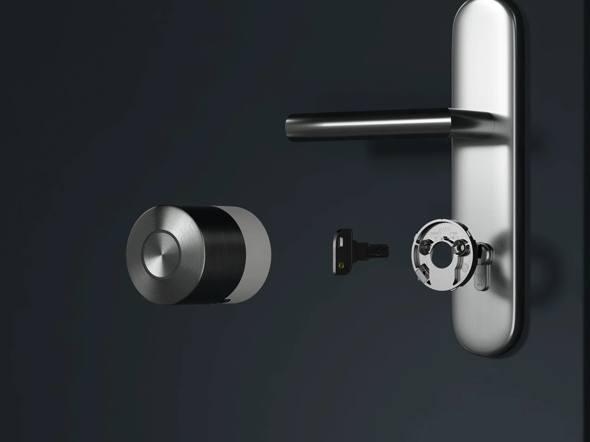 Despiece de montaje de Nuki Smart Lock Pro sobre el cilindro y la llave interior de una puerta